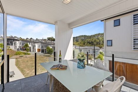 Photo of property in 13 Makamaka Lane, Albany Heights, Auckland, 0632