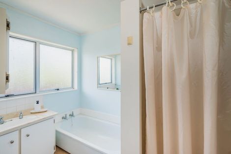 Photo of property in 38 Matai Street, Waikanae, 5036