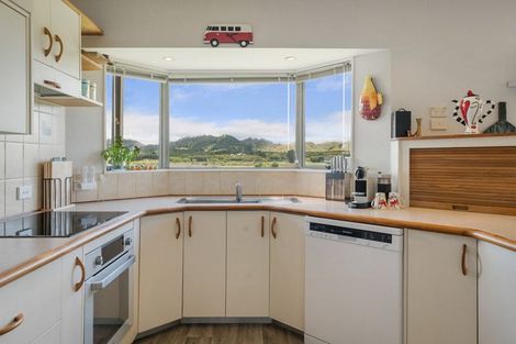 Photo of property in 6 Hanlen Avenue, Waihi Beach, 3611