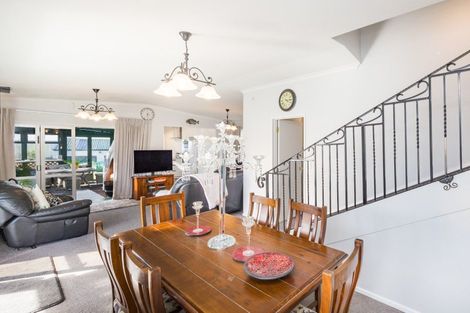 Photo of property in 43 Shortt Street, Foxton Beach, Foxton, 4815
