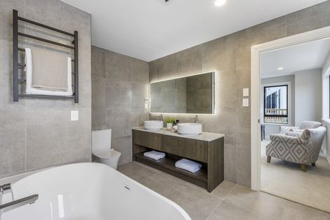 Photo of property in 65 Rathmullen Place, Pinehill, Auckland, 0632