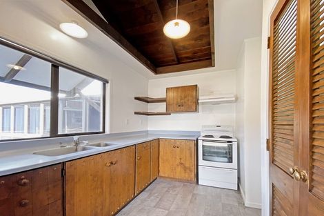 Photo of property in 4/1312 Hinemoa Street, Rotorua, 3010