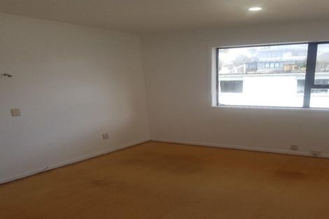 Photo of property in 2/1 Parker Avenue, New Lynn, Auckland, 0600
