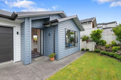 Photo of property in 61 Godfrey Drive, Orewa, 0931
