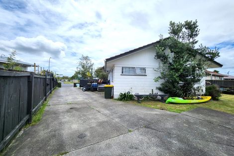 Photo of property in 60 Burundi Avenue, Clendon Park, Auckland, 2103