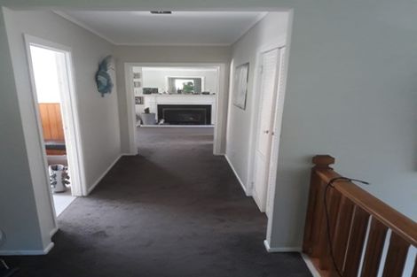 Photo of property in 24 Heaton Grove, Chatswood, Auckland, 0626