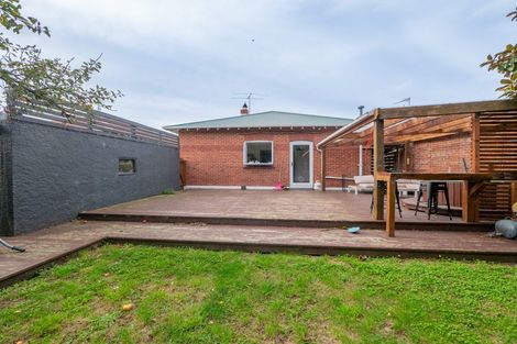 Photo of property in 130 Fitzroy Street, Forbury, Dunedin, 9012