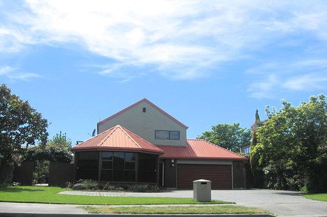 Photo of property in 66 Lake Terrace Road, Burwood, Christchurch, 8061