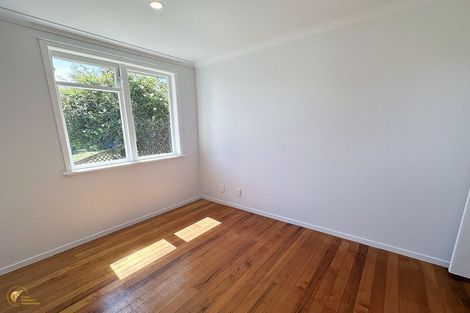 Photo of property in 27 Line Road, Glen Innes, Auckland, 1072