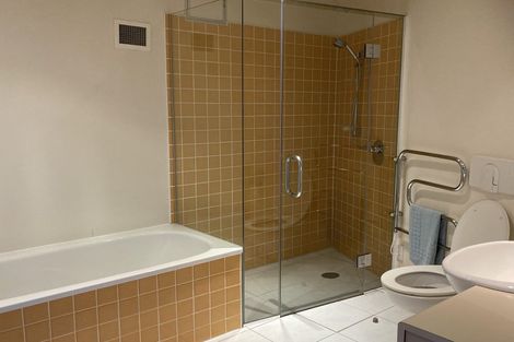 Photo of property in 11/80 Salamanca Road, Kelburn, Wellington, 6012