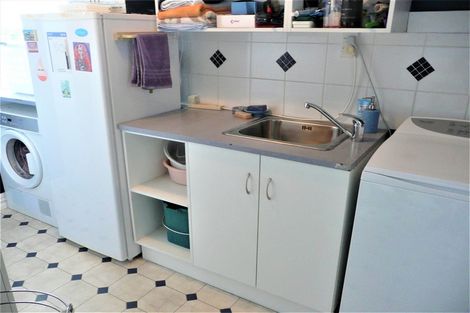 Photo of property in 27 Pukepapa Road, Marton, 4710