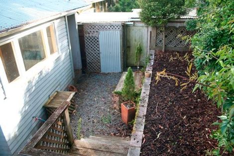 Photo of property in 25 Montreal Grove, Kingston, Wellington, 6021