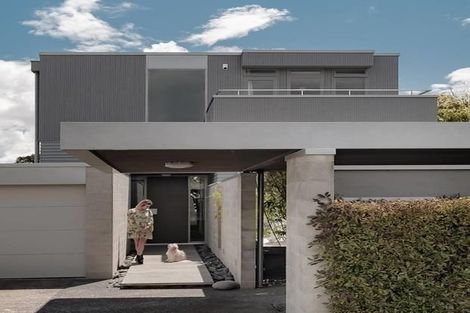 Photo of property in 32 Harbour View Road, Point Chevalier, Auckland, 1022