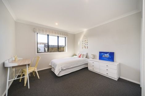 Photo of property in 25 Trump Place, Kelvin Grove, Palmerston North, 4414
