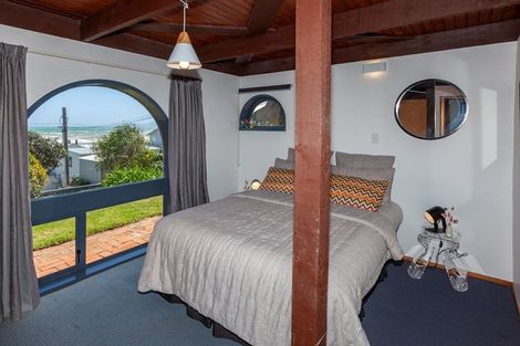 Photo of property in 62 The Parade, Paekakariki, 5034