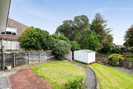 Photo of property in 5 Ambury Place, Merrilands, New Plymouth, 4312