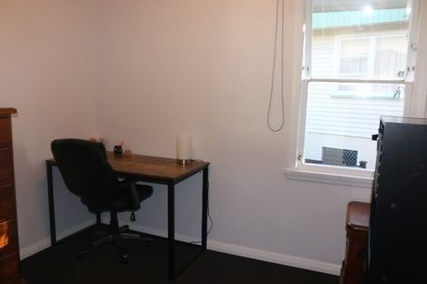 Photo of property in 30 Churchill Avenue, Hokowhitu, Palmerston North, 4410