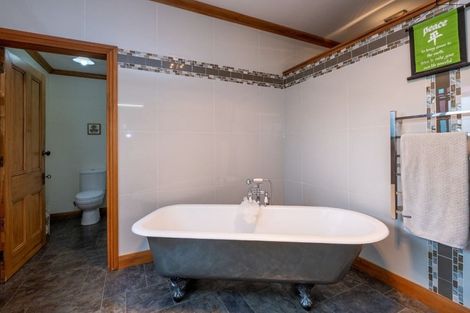 Photo of property in 24 Flint Road, Stratford, 4332