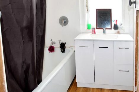 Photo of property in 7b Mcgregor Street, Milson, Palmerston North, 4414