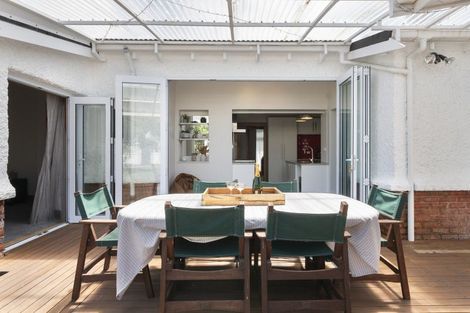 Photo of property in 24 Limbrick Street, Terrace End, Palmerston North, 4410