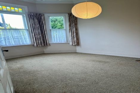 Photo of property in 120 Eskdale Road, Birkdale, Auckland, 0626