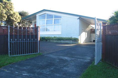 Photo of property in 18 Glenmore Road, Sunnyhills, Auckland, 2010