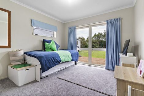 Photo of property in 56 Charles Street, Carterton, 5713