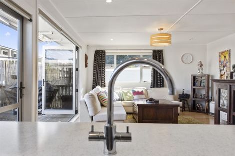 Photo of property in 34 Pitau Road, Mount Maunganui, 3116