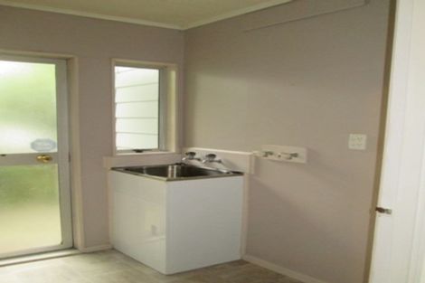 Photo of property in 118 Borich Road, Sunnyvale, Auckland, 0612