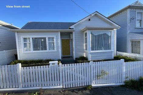 Photo of property in 82 Pirie Street, Mount Victoria, Wellington, 6011