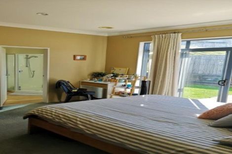 Photo of property in 77 Amesbury Drive, Churton Park, Wellington, 6037