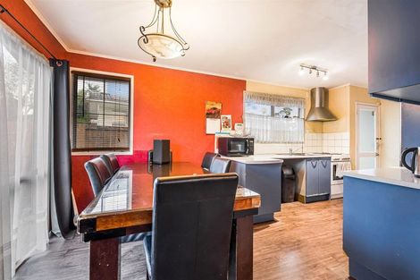 Photo of property in 53 Donovan Avenue, Massey, Auckland, 0614