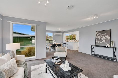Photo of property in 76a Englefield Road, Northwood, Christchurch, 8051