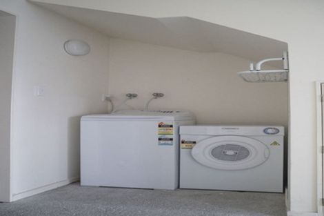 Photo of property in Pirie Street Townhouses, 18/35 Pirie Street, Mount Victoria, Wellington, 6011