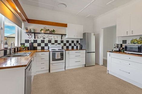 Photo of property in 42 King Street, Marton, 4710