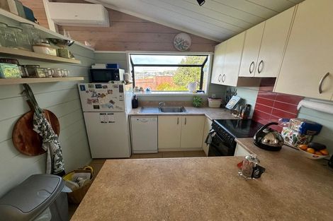 Photo of property in 37b Albatross Road, Red Beach, 0932