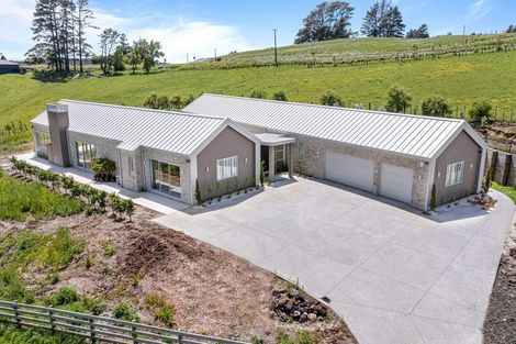 Photo of property in 4 Myra Evelyn Grove, Dairy Flat, Albany, 0792