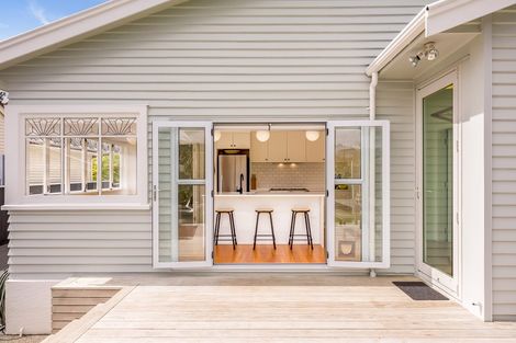 Photo of property in 24 Hart Avenue, Boulcott, Lower Hutt, 5011