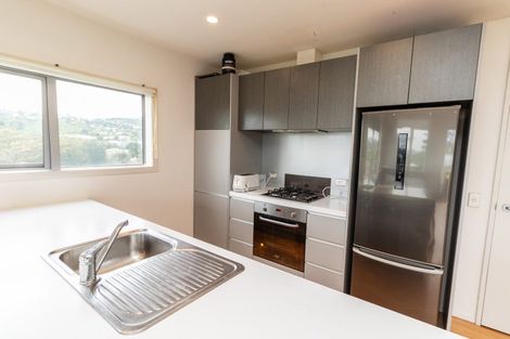 Photo of property in 48a Bassett Road, Johnsonville, Wellington, 6037