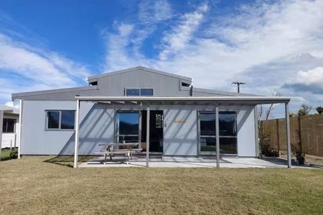 Photo of property in 15 Hauiti Road, Tolaga Bay, 4077