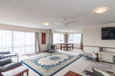 Photo of property in 29 Frimley Terrace, Waikanae Beach, Waikanae, 5036