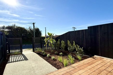 Photo of property in 2/59 Seaview Road, Glenfield, Auckland, 0629