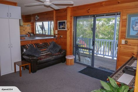 Photo of property in 33 Cable Bay Block Road, Cable Bay, 0420