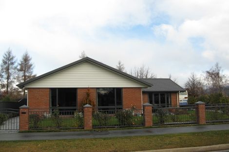 Photo of property in 27 Gilling Place, Cromwell, 9310