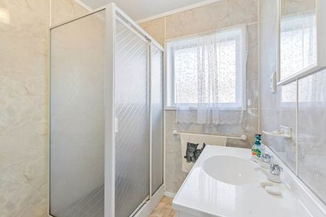 Photo of property in 2/39 Ashdown Place, Pahurehure, Papakura, 2113