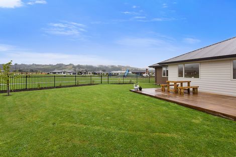 Photo of property in 12 Thornly Park Avenue, Mosgiel, 9024