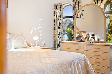 Photo of property in 12 Muscat Place, Henderson, Auckland, 0612