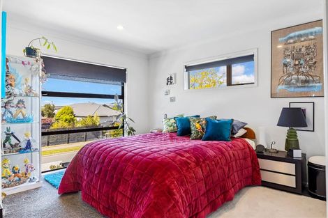 Photo of property in 20 Linkwater Way, Parklands, Christchurch, 8083