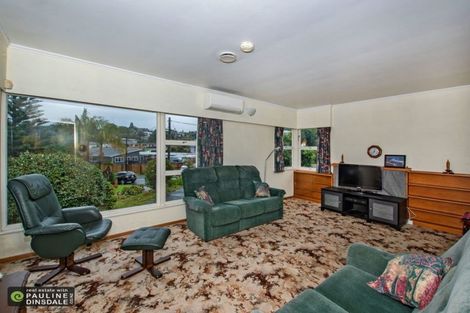 Photo of property in 5 Adams Place, Te Kamo, Whangarei, 0112