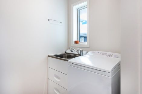 Photo of property in 38 Noumea Drive, Rangatira Park, Taupo, 3330